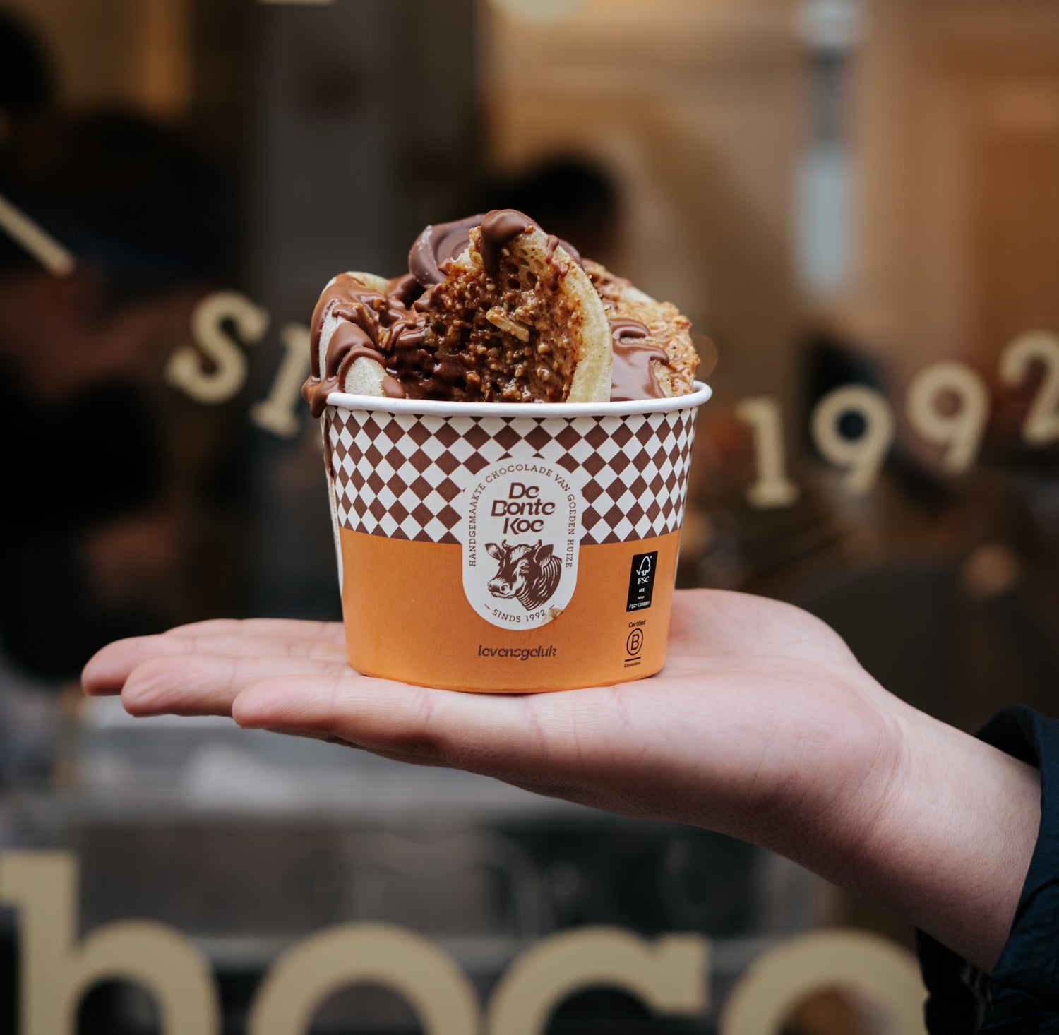 1000-gatenpannenkoek (baghrir) bij De Bonte Koe in Schiedam - De Bonte Koe